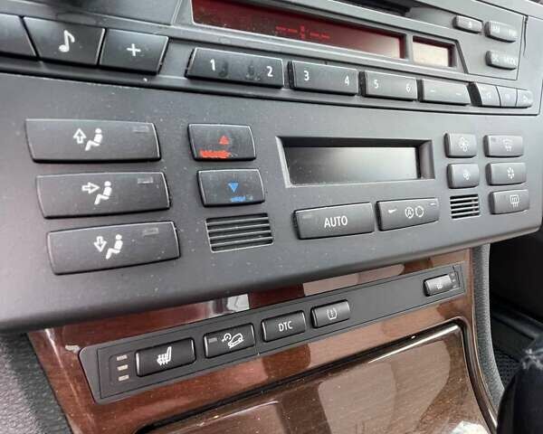 Красный БМВ Х3, объемом двигателя 3 л и пробегом 235 тыс. км за 10200 $, фото 25 на Automoto.ua
