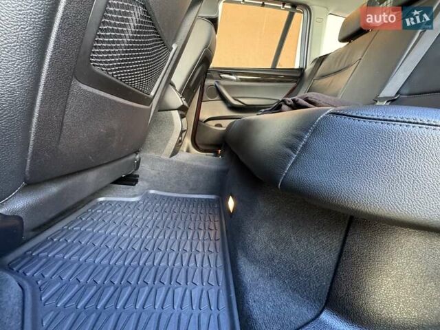 БМВ Х3 2011 в Ивано-Франковске на Automoto.ua Красный БМВ Х3, объемом двигателя 3 л и пробегом 104 тыс. км за 19700 $, фото 54 на Automoto.ua