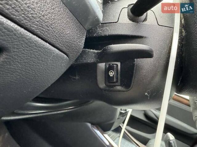 Красный БМВ Х3, объемом двигателя 2 л и пробегом 100 тыс. км за 9700 $, фото 22 на Automoto.ua