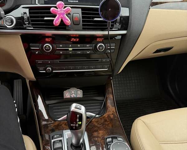 Красный БМВ Х3, объемом двигателя 2 л и пробегом 130 тыс. км за 17000 $, фото 6 на Automoto.ua