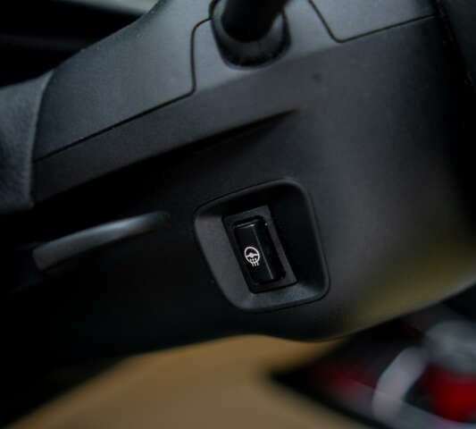 Красный БМВ Х3, объемом двигателя 2 л и пробегом 180 тыс. км за 16200 $, фото 17 на Automoto.ua