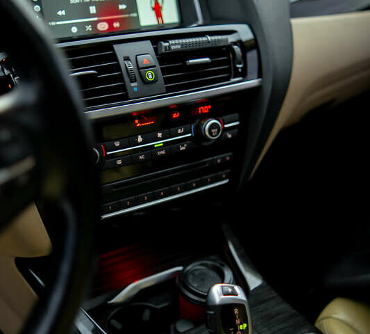 Красный БМВ Х3, объемом двигателя 2 л и пробегом 180 тыс. км за 16200 $, фото 14 на Automoto.ua