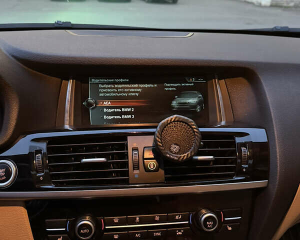 Красный БМВ Х3, объемом двигателя 2 л и пробегом 134 тыс. км за 21500 $, фото 21 на Automoto.ua