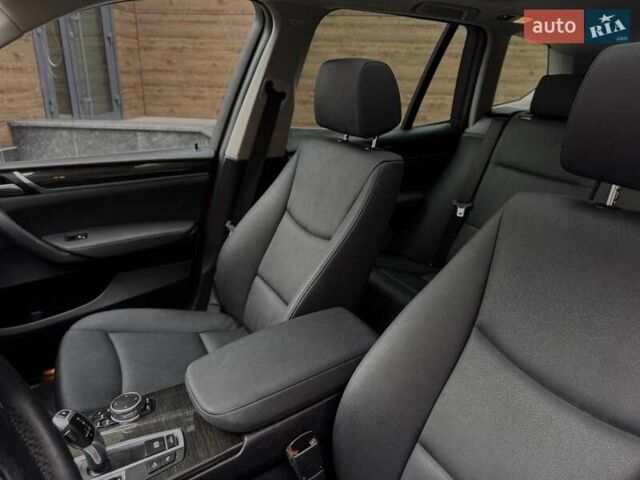 Красный БМВ Х3, объемом двигателя 2 л и пробегом 56 тыс. км за 17600 $, фото 24 на Automoto.ua