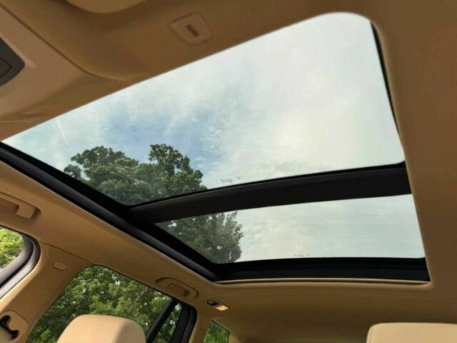 Красный БМВ Х3, объемом двигателя 2 л и пробегом 69 тыс. км за 4450 $, фото 6 на Automoto.ua