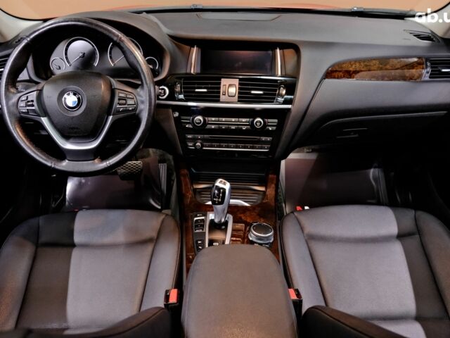 Червоний БМВ Х3, об'ємом двигуна 2 л та пробігом 53 тис. км за 17900 $, фото 6 на Automoto.ua