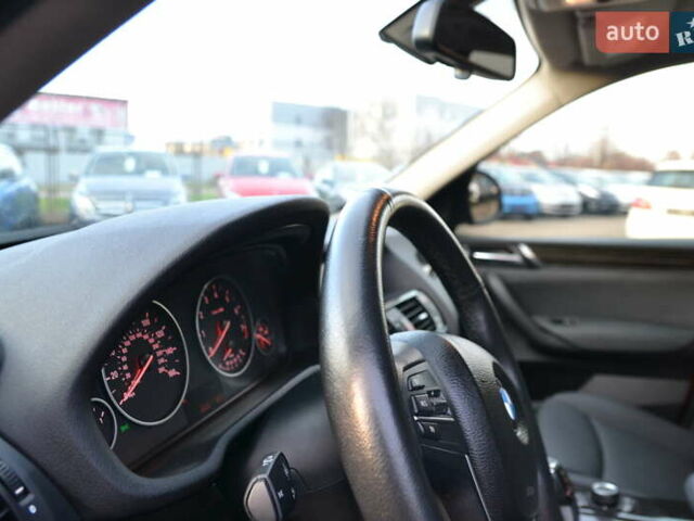 Красный БМВ Х3, объемом двигателя 2 л и пробегом 157 тыс. км за 13450 $, фото 25 на Automoto.ua