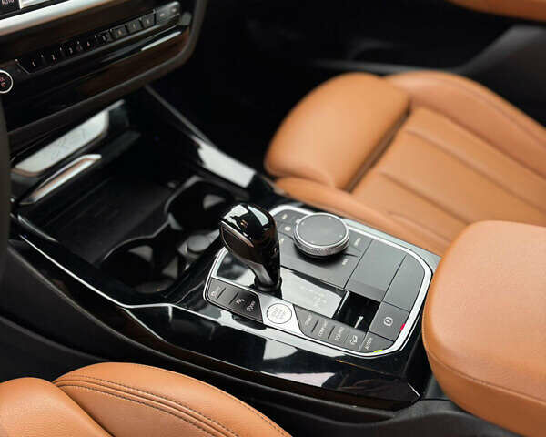 Червоний БМВ Х3, об'ємом двигуна 2 л та пробігом 40 тис. км за 41900 $, фото 9 на Automoto.ua