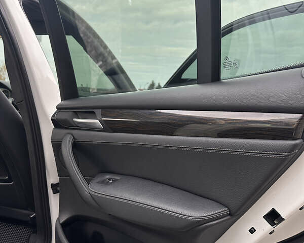 БМВ Х3, об'ємом двигуна 2 л та пробігом 154 тис. км за 13000 $, фото 12 на Automoto.ua