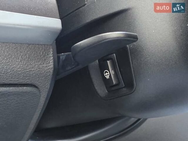 БМВ Х3, объемом двигателя 2 л и пробегом 203 тыс. км за 12999 $, фото 35 на Automoto.ua