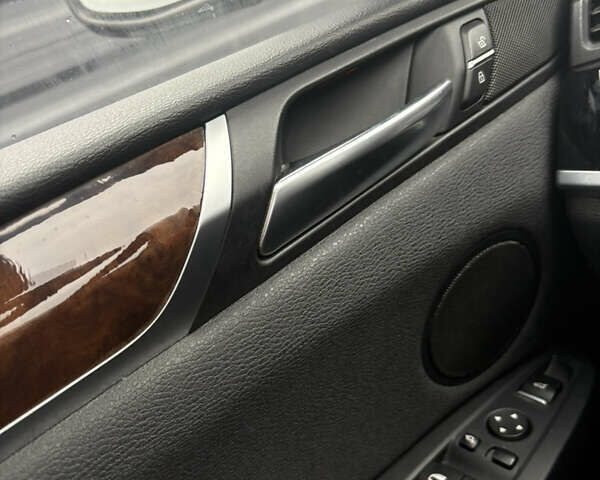 БМВ Х3, об'ємом двигуна 2 л та пробігом 299 тис. км за 14500 $, фото 26 на Automoto.ua