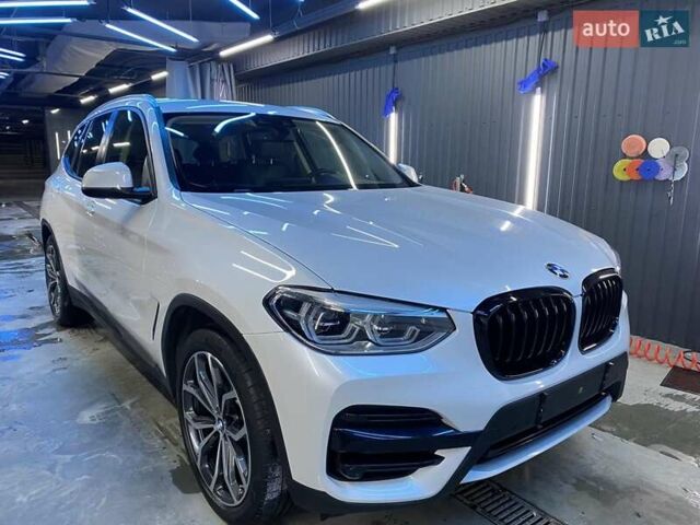 БМВ Х3, объемом двигателя 2 л и пробегом 235 тыс. км за 32000 $, фото 4 на Automoto.ua