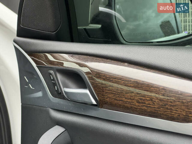 БМВ Х3, объемом двигателя 0 л и пробегом 115 тыс. км за 26000 $, фото 37 на Automoto.ua