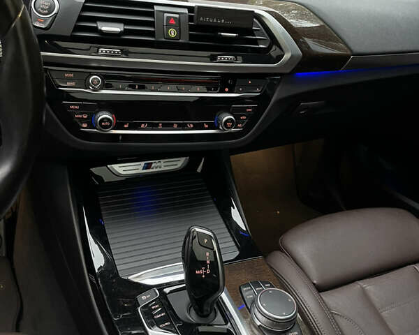 БМВ Х3, объемом двигателя 3 л и пробегом 153 тыс. км за 40000 $, фото 12 на Automoto.ua