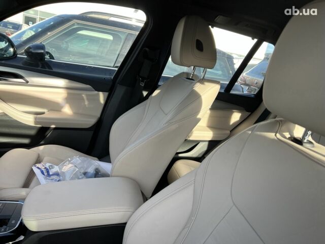 БМВ Х3, объемом двигателя 3 л и пробегом 2 тыс. км за 74120 $, фото 17 на Automoto.ua