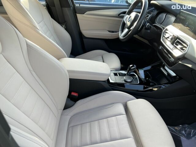БМВ Х3, объемом двигателя 3 л и пробегом 2 тыс. км за 74120 $, фото 26 на Automoto.ua