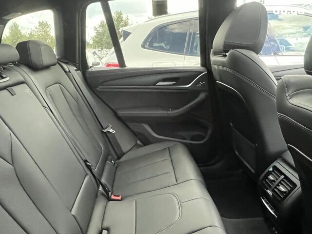 БМВ Х3, объемом двигателя 2 л и пробегом 2 тыс. км за 66838 $, фото 30 на Automoto.ua