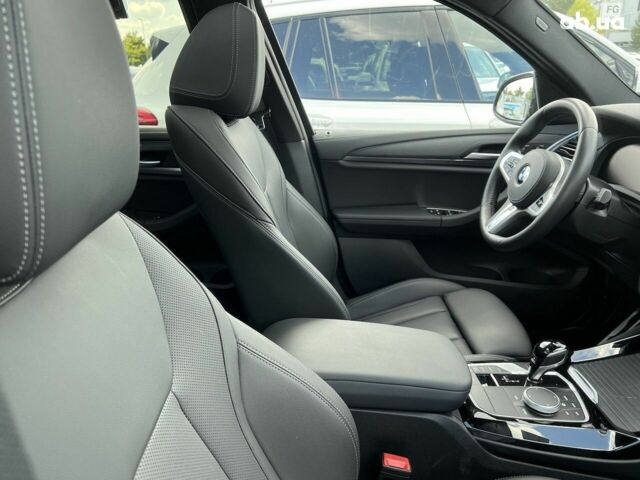 БМВ Х3, объемом двигателя 2 л и пробегом 2 тыс. км за 66838 $, фото 8 на Automoto.ua