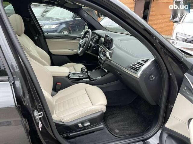 БМВ Х3, объемом двигателя 3 л и пробегом 15 тыс. км за 73300 $, фото 26 на Automoto.ua