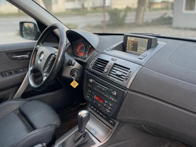 Серый БМВ Х3, объемом двигателя 3 л и пробегом 320 тыс. км за 4200 $, фото 9 на Automoto.ua