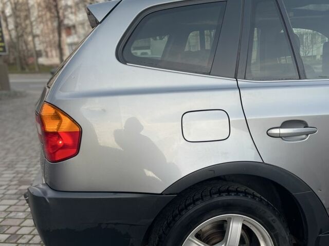 Серый БМВ Х3, объемом двигателя 3 л и пробегом 320 тыс. км за 4200 $, фото 13 на Automoto.ua