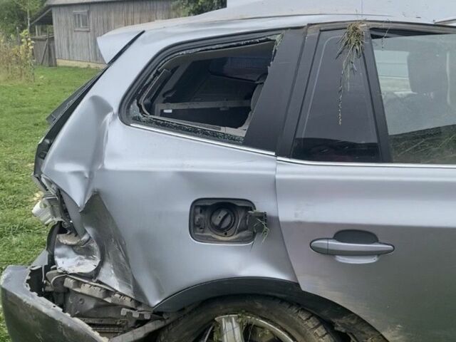 Серый БМВ Х3, объемом двигателя 3 л и пробегом 350 тыс. км за 1300 $, фото 1 на Automoto.ua