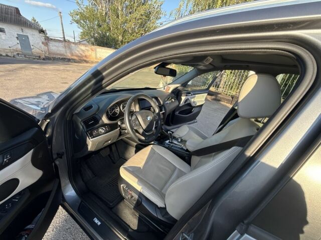 Сірий БМВ Х3, об'ємом двигуна 2 л та пробігом 218 тис. км за 17000 $, фото 6 на Automoto.ua