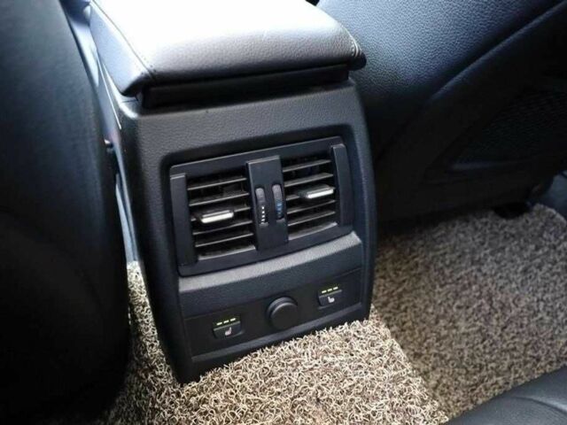 Сірий БМВ Х3, об'ємом двигуна 0 л та пробігом 100 тис. км за 15000 $, фото 16 на Automoto.ua