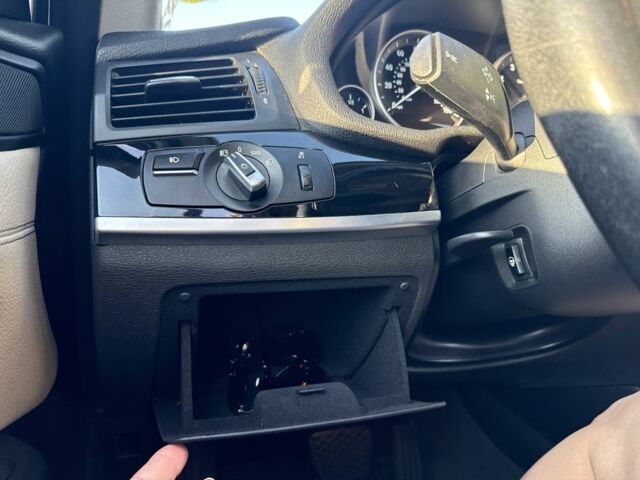 Сірий БМВ Х3, об'ємом двигуна 2 л та пробігом 218 тис. км за 17000 $, фото 11 на Automoto.ua