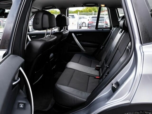 Серый БМВ Х3, объемом двигателя 3 л и пробегом 256 тыс. км за 3500 $, фото 5 на Automoto.ua