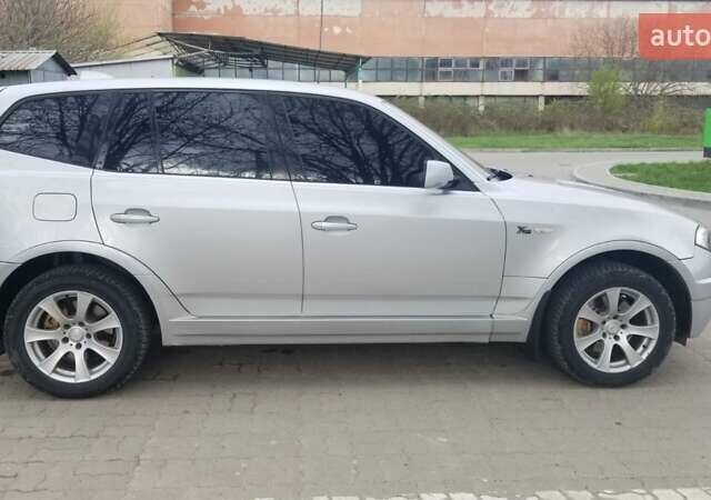 Серый БМВ Х3, объемом двигателя 3 л и пробегом 450 тыс. км за 9000 $, фото 1 на Automoto.ua