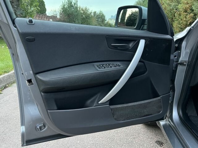 Сірий БМВ Х3, об'ємом двигуна 3 л та пробігом 275 тис. км за 5846 $, фото 12 на Automoto.ua