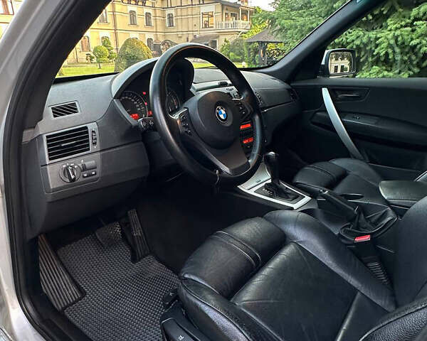 Серый БМВ Х3, объемом двигателя 3 л и пробегом 350 тыс. км за 8049 $, фото 29 на Automoto.ua