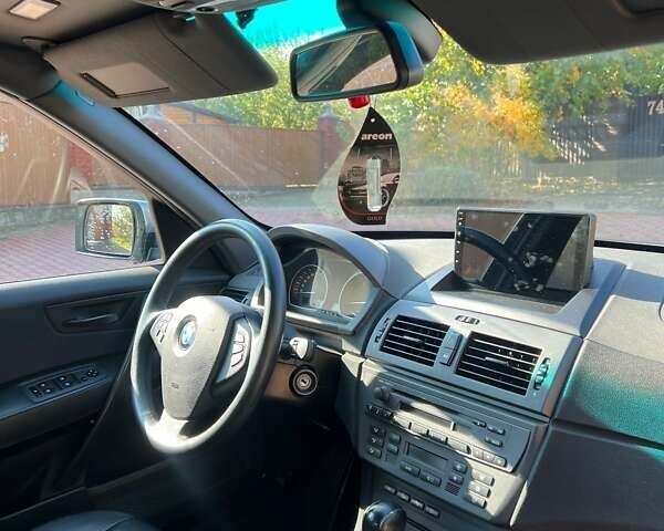 БМВ Х3 2004 у Чернівцях на Automoto.ua Сірий БМВ Х3, об'ємом двигуна 2.99 л та пробігом 320 тис. км за 9850 $, фото 13 на Automoto.ua