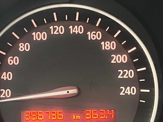 Сірий БМВ Х3, об'ємом двигуна 3 л та пробігом 400 тис. км за 5000 $, фото 1 на Automoto.ua