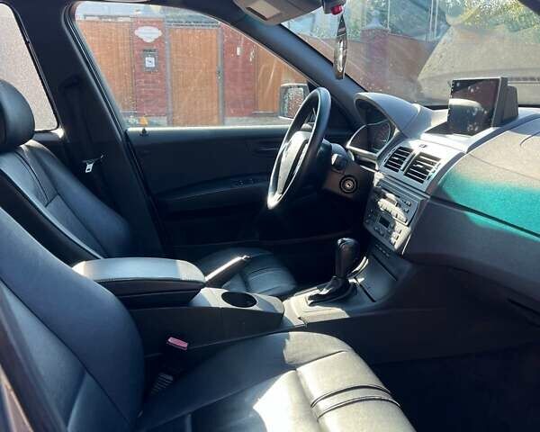 Серый БМВ Х3, объемом двигателя 2.99 л и пробегом 320 тыс. км за 9850 $, фото 15 на Automoto.ua