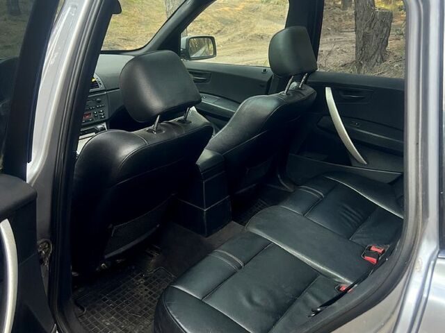 Серый БМВ Х3, объемом двигателя 3 л и пробегом 0 тыс. км за 5000 $, фото 2 на Automoto.ua