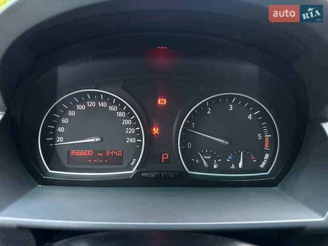 Серый БМВ Х3, объемом двигателя 3 л и пробегом 350 тыс. км за 8049 $, фото 44 на Automoto.ua