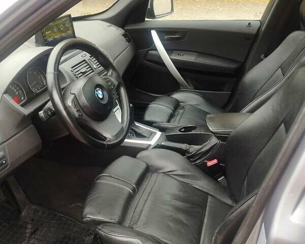 Серый БМВ Х3, объемом двигателя 3 л и пробегом 402 тыс. км за 5700 $, фото 10 на Automoto.ua
