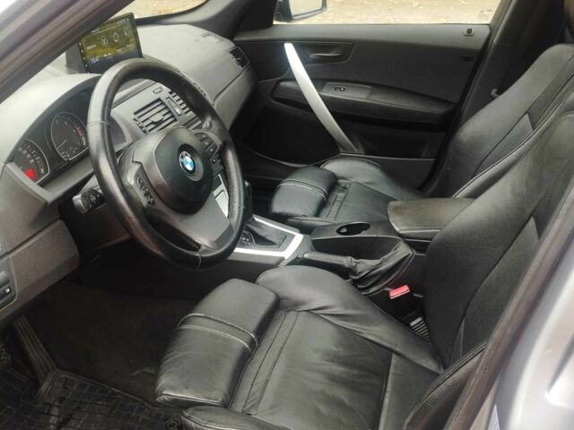 БМВ Х3 2004 в Славянске на Automoto.ua Серый БМВ Х3, объемом двигателя 3 л и пробегом 420 тыс. км за 5700 $, фото 10 на Automoto.ua