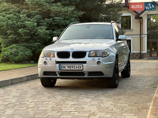 Серый БМВ Х3, объемом двигателя 3 л и пробегом 350 тыс. км за 8049 $, фото 14 на Automoto.ua