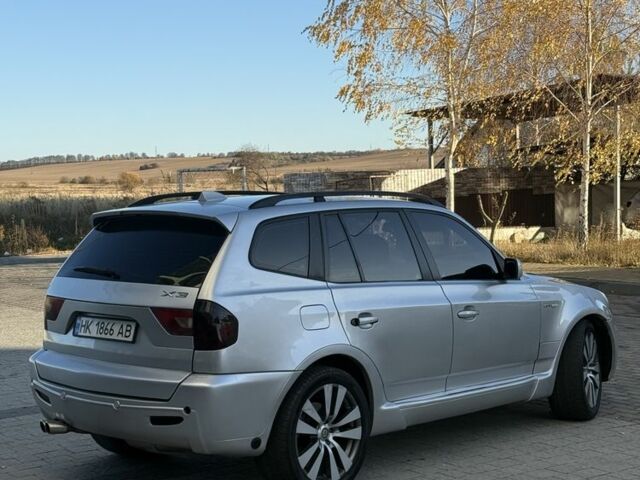 Серый БМВ Х3, объемом двигателя 3 л и пробегом 350 тыс. км за 5499 $, фото 3 на Automoto.ua