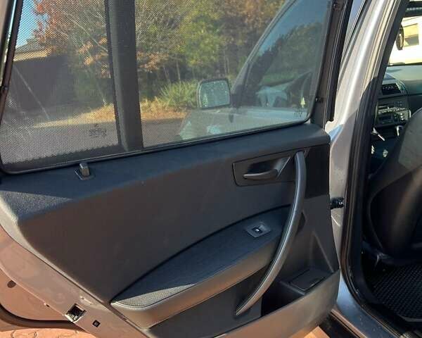 БМВ Х3 2004 у Чернівцях на Automoto.ua Сірий БМВ Х3, об'ємом двигуна 2.99 л та пробігом 320 тис. км за 9850 $, фото 11 на Automoto.ua