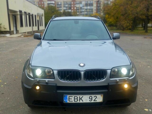 Серый БМВ Х3, объемом двигателя 3 л и пробегом 403 тыс. км за 5300 $, фото 7 на Automoto.ua