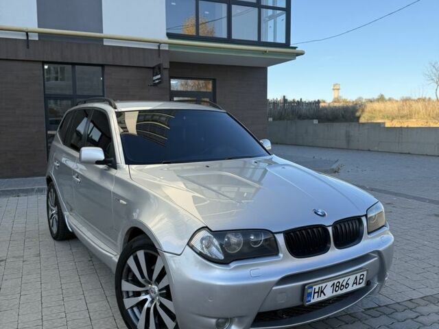 Серый БМВ Х3, объемом двигателя 3 л и пробегом 350 тыс. км за 5499 $, фото 6 на Automoto.ua