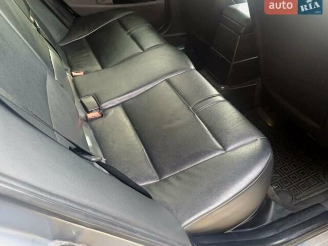 Серый БМВ Х3, объемом двигателя 3 л и пробегом 400 тыс. км за 4700 $, фото 10 на Automoto.ua