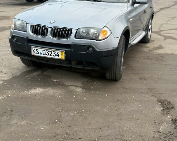 Серый БМВ Х3, объемом двигателя 2 л и пробегом 475 тыс. км за 4618 $, фото 2 на Automoto.ua