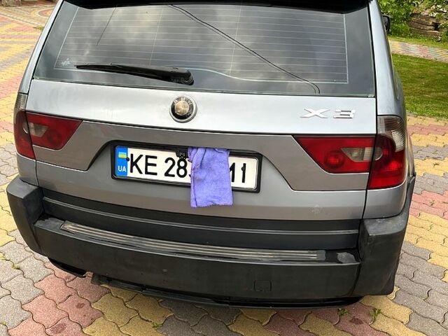 Серый БМВ Х3, объемом двигателя 2 л и пробегом 342 тыс. км за 7500 $, фото 3 на Automoto.ua
