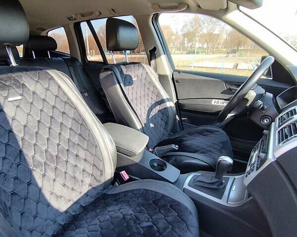 Серый БМВ Х3, объемом двигателя 2.99 л и пробегом 296 тыс. км за 9200 $, фото 11 на Automoto.ua