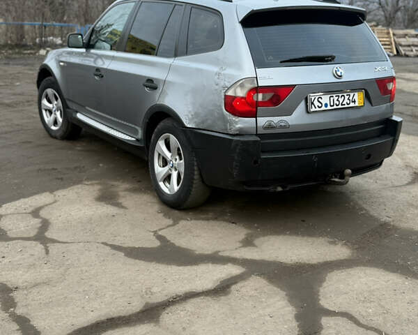 Серый БМВ Х3, объемом двигателя 2 л и пробегом 475 тыс. км за 4618 $, фото 3 на Automoto.ua